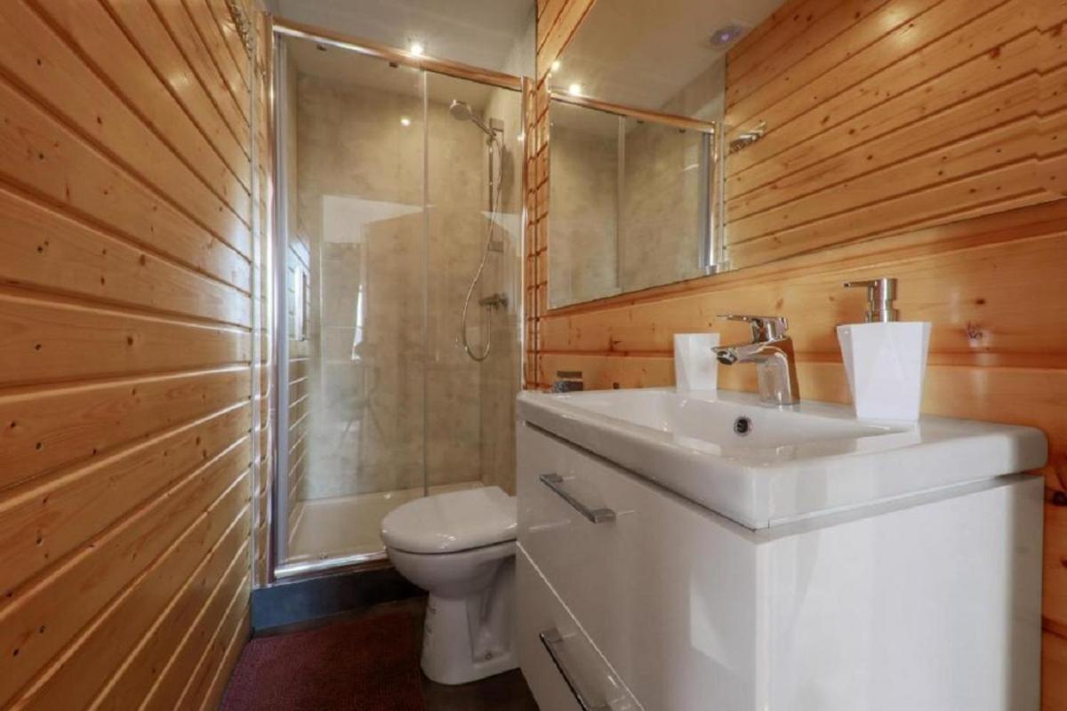 Glamping Gliczarow Klapnioki Bed & Breakfast Leśnica Eksteriør bilde